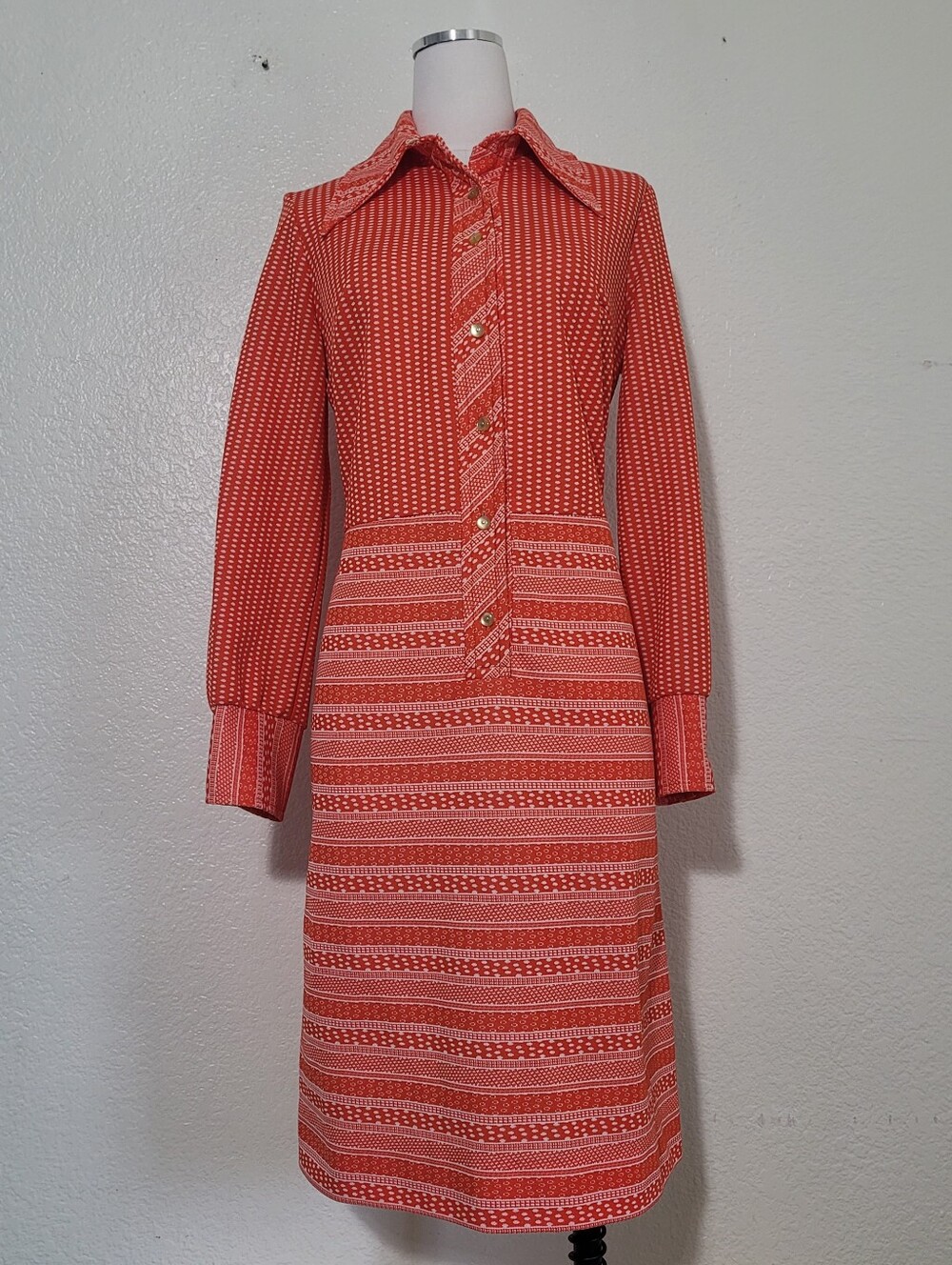 Vintage 70s Windsor Knit GoGo Red  Geometric Print  Long-Sleeves Dress Size 14